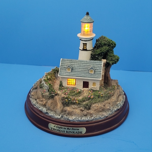 Thomas Kinkade A light in the Storm - Picture 1 of 6